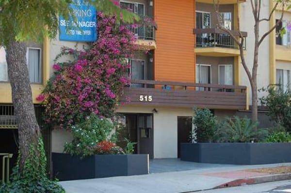 Great apartment building for anyone in the UCLA area. Management is fantastic and accommodating.