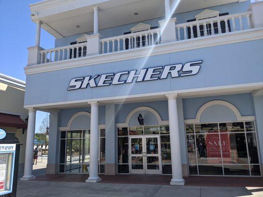 SKECHERS Factory Outlet