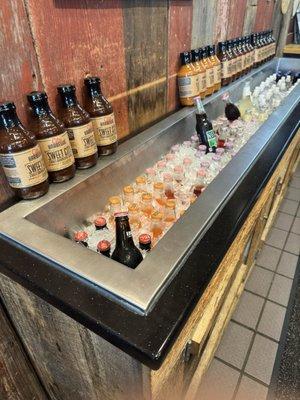 Iced beverage grab n go station