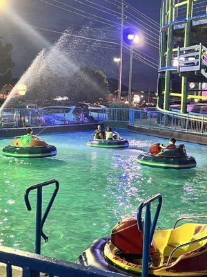 Bumper boats