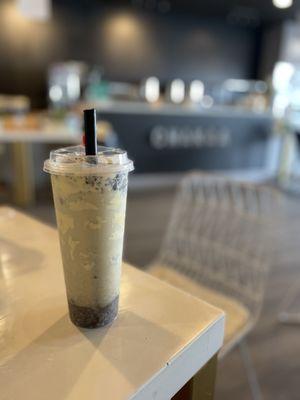 Oreo Brle Jasmine Milk Tea with fresh milk