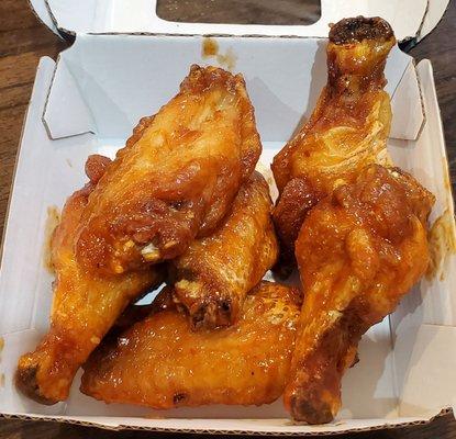 TRADITIONAL WINGS: 6 ($13.99) MANGO HABANERO™