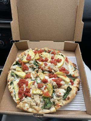 Eccentric pizza, no jalapeños, no Anaheim peppers