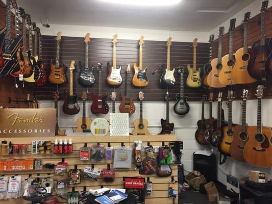 Great selection of strats and telecasters well priced.