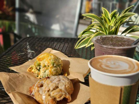 Green Smoothie, Lavender Cardamom Mocha, Jalapeños Broccoli Scone, and Lemon Strawberry Lilikoi Scone