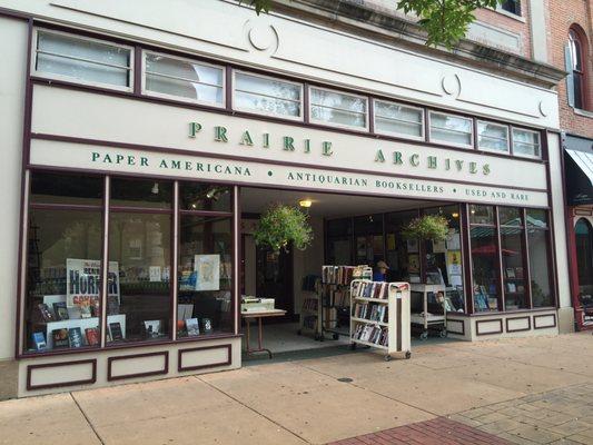 Book lovers delight! Well organized used bookstore with lots of hidden gems.