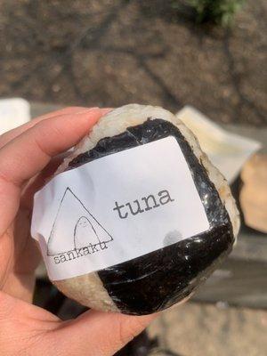 Tuna onigiri