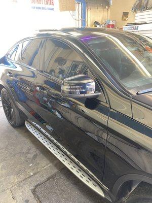 Mercedez Gle43
Regular TInt 05% Rear and side windows