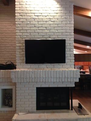 Fireplace TV Mount in Brick.