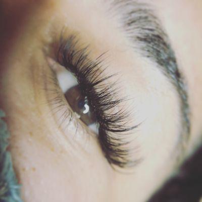 Volume lashes