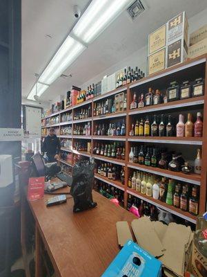 Rand Liquor Store