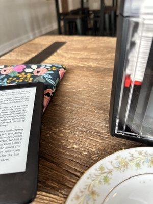 The cutest reclaimed wood tables