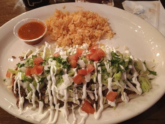 Huarache with carne asada.