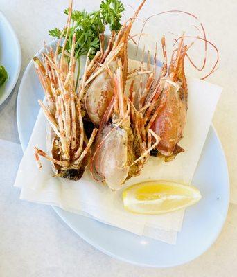 Fried Spotted Prawns Head!