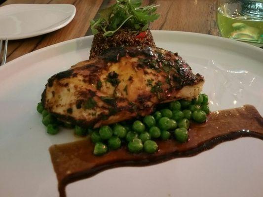 Soy chicken with quinoa and peas