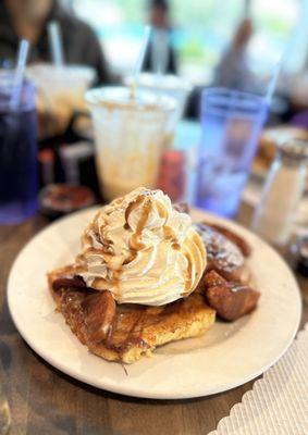 apple cinnamon french toast ($13)