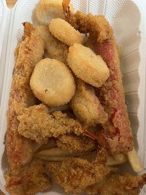 fried seafood (shrimp, scallops, crab stick)