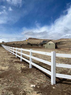 Straightest fence in Williamson Valley