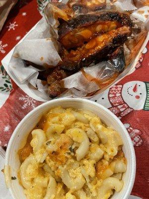 Mac and cheese and rib tips