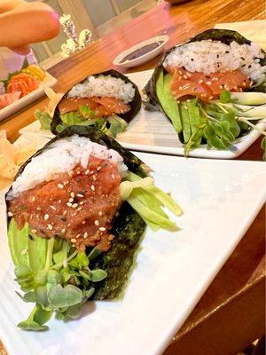 Spicy tuna and salmon hand roll - yummmm