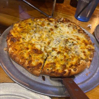 Cheeseburger pizza