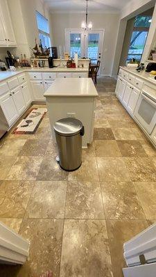 Kitchen travertine floor