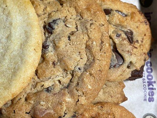 Sugar Cookie,Oatmeal Raisin Cookie,Chocolate Chunk Cookie