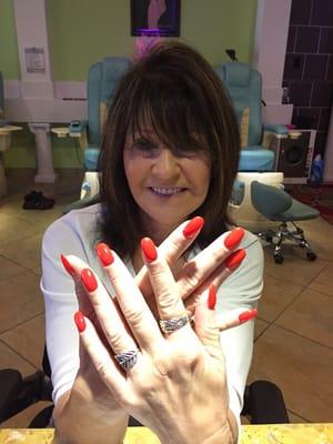 My name is Connie and I love @ nail salon.Very beautiful relaxed and clean salon. I recommend anyone who wants beautiful nails!