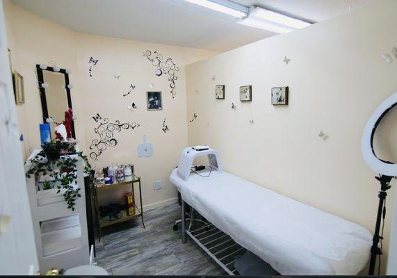 Permanent makeup room