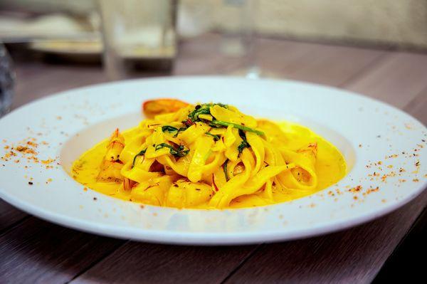 shrimp & scallop linguine