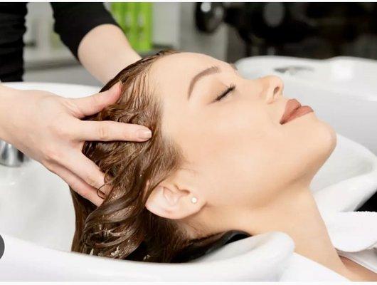 Deep Hair wash scalp massage