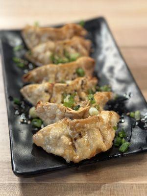 Pork Dumplings (6 pcs)