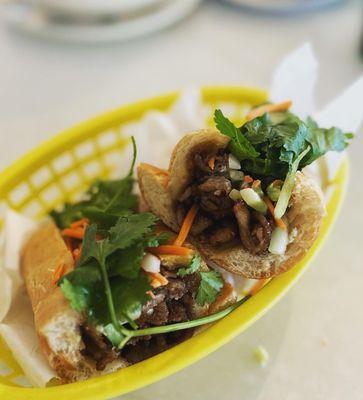 BM4. Banh Mi Heo Nuong Grilled Pork