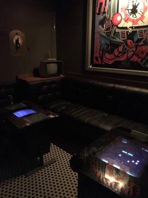 Lounge & Game area