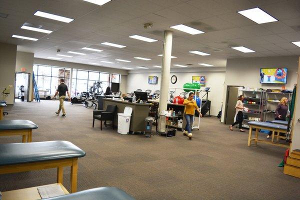 Active Physical Therapy Large Work Area at Frederick Office