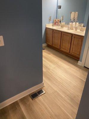 Bathroom luxury vinyl tile