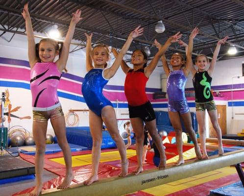 Aerials is lState of the art, clean & colorful! The Coaches are experienced, friendly & warm.