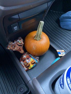 Gift bag of candy and pumpkin!