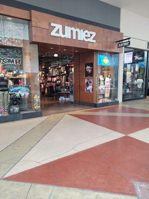 Zumiez