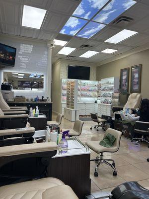 Nail salon