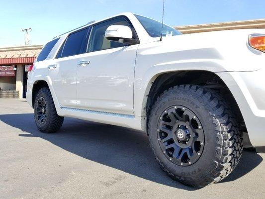 17 inch American racing atx wheels model name ax200 for this Toyota 4runner