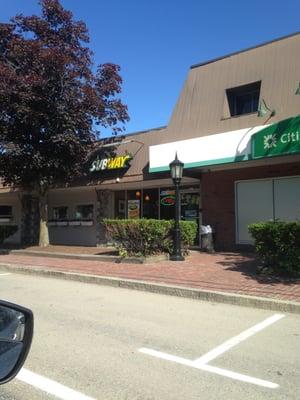 Medfield Subway -- 545 Main Street / Route 109, Medfield                      Storefront