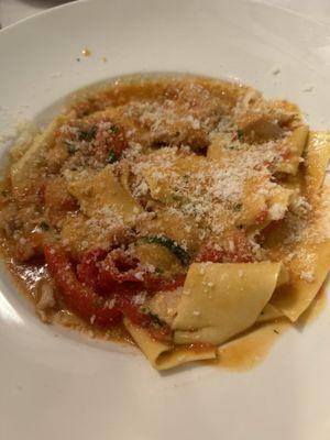 Pappardelle con pollo e verdure