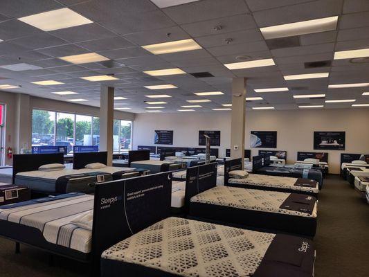 Mattress Firm Parmer Clearance Center