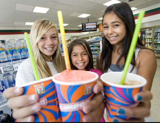 FREEEEEE SLURPEE ON 7 ELEVEN DAY...