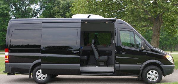 Mercedes Sprinter (14 Pax)