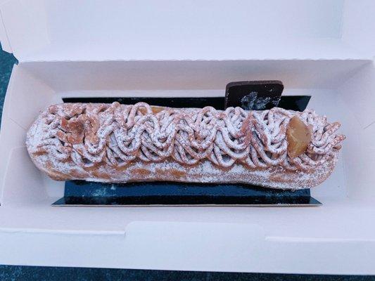 Vanilla chestnut eclair. delicious!