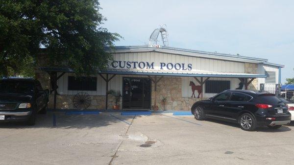 Custom Pools