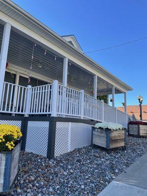 Porch with seating