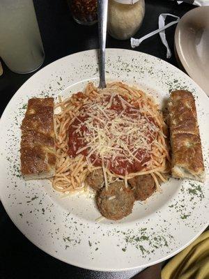 Spaghetti with meatballs